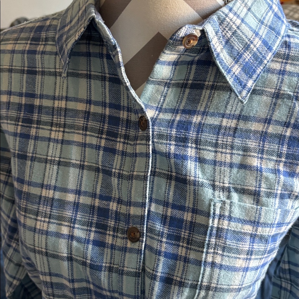 Dickies women’s flannel shirt size large